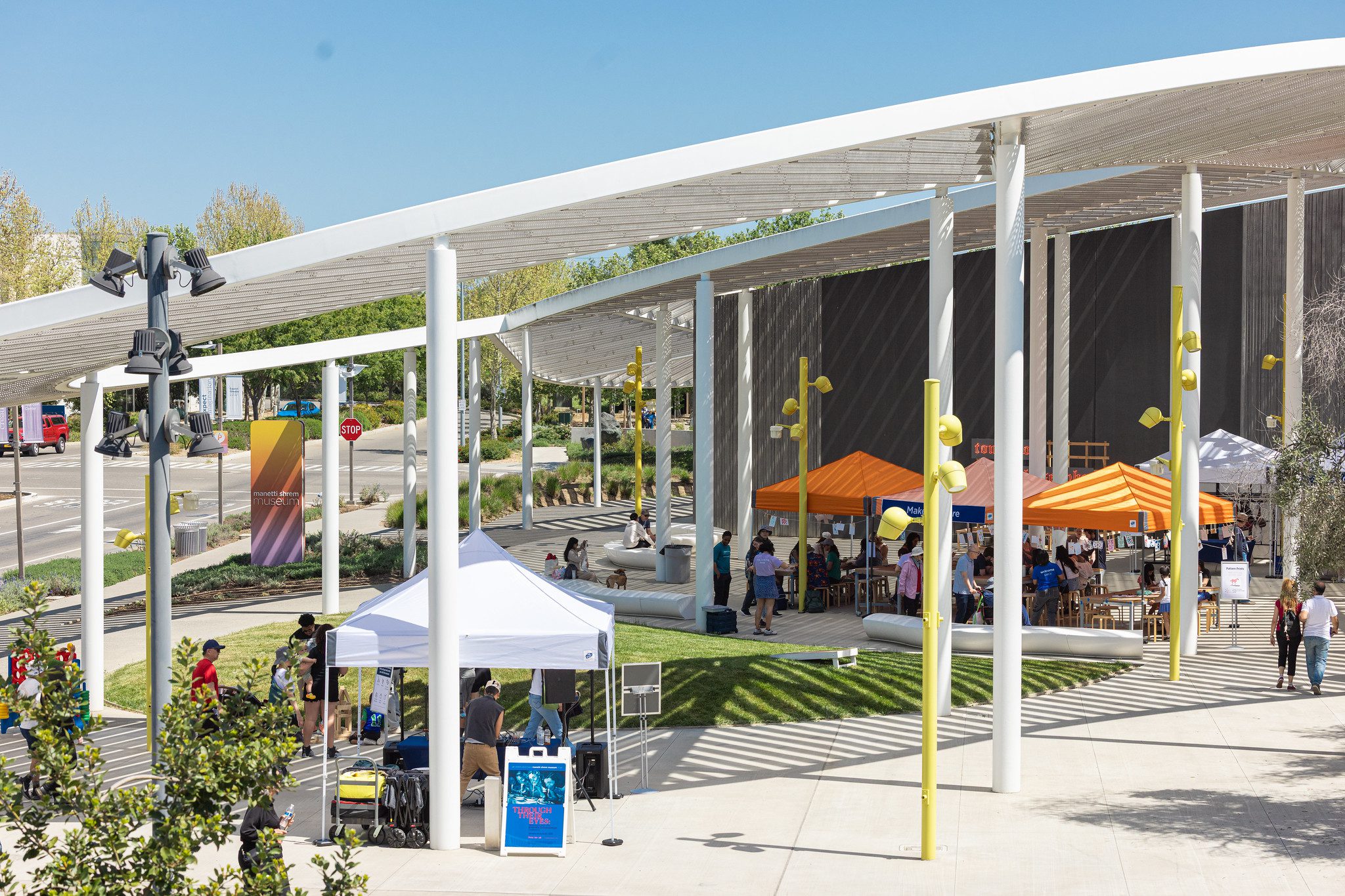 041525_Picnic-Day-Plaza_Hung-Q-Pham-Photography